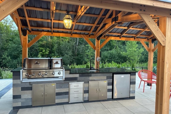 outdoor kitchen